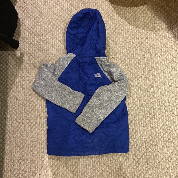North Face Toddler Hooded Jacket - Picture 3 of 3